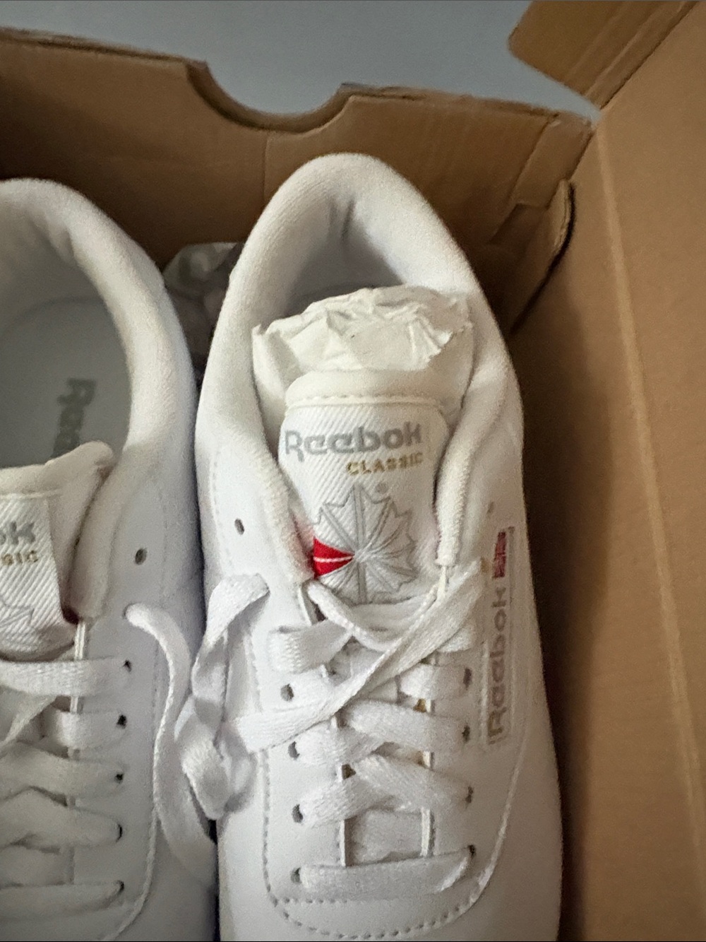 Reebok White Low-Top Leather Sneakers with Subtle Red Accent - Picture 3 of 5
